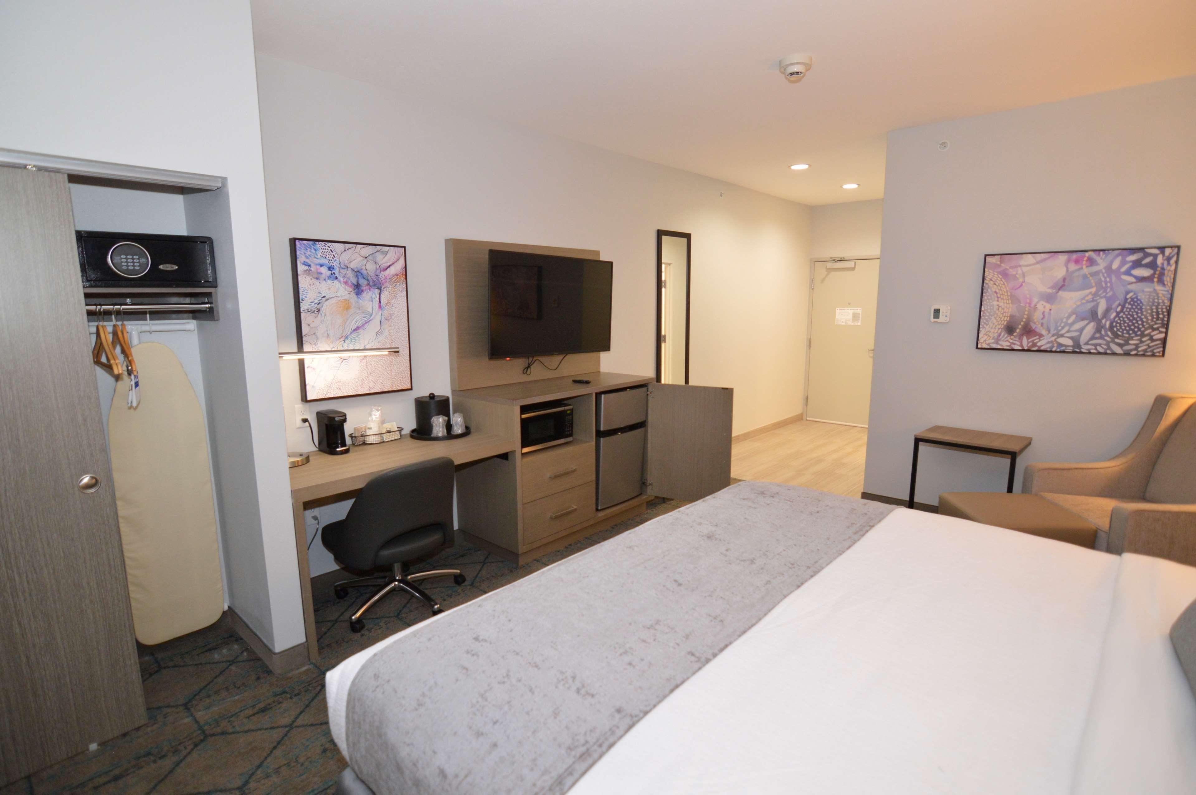 Best Western Plus Executive Residency Oklahoma City I-35 Экстерьер фото