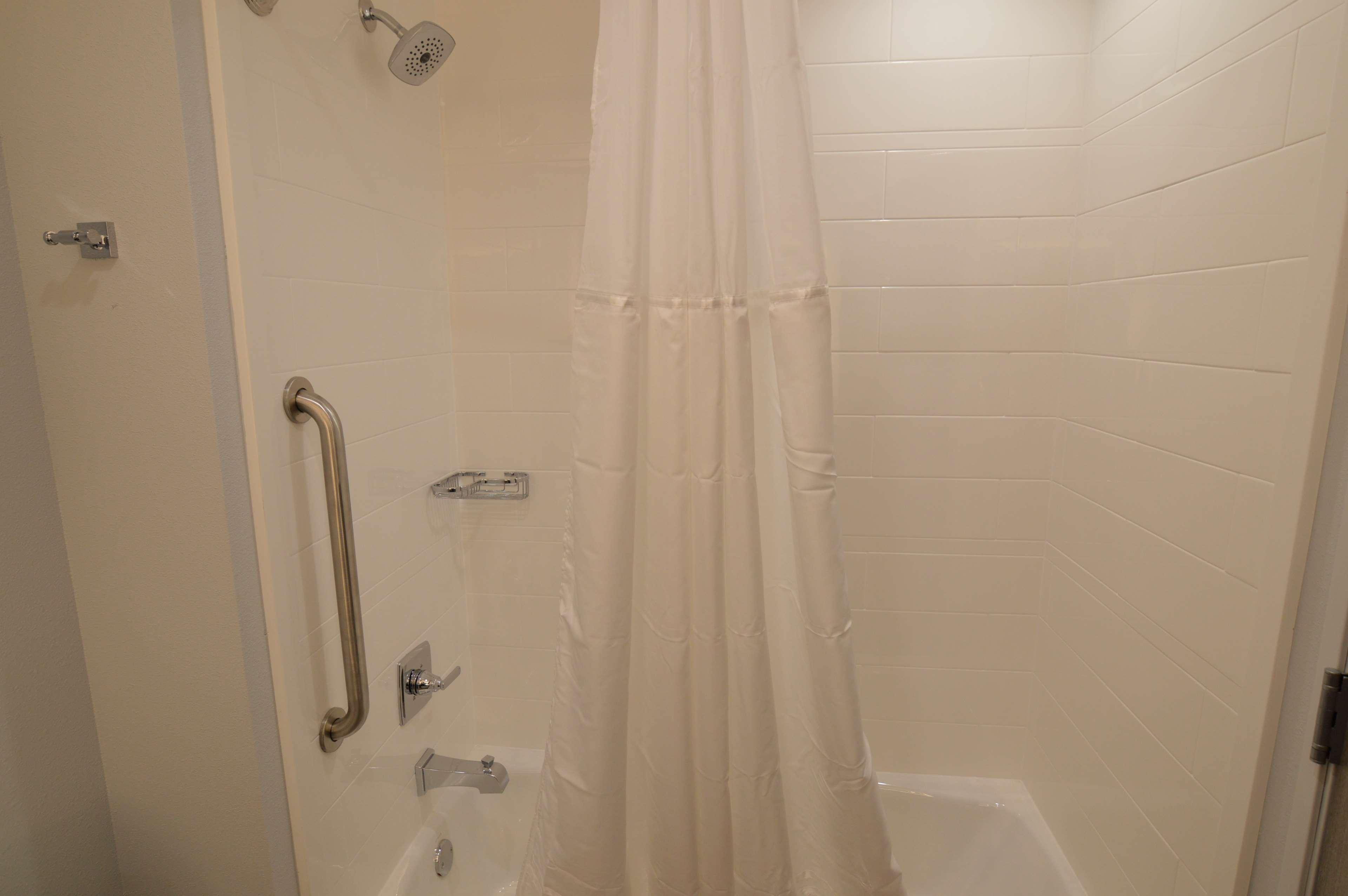 Best Western Plus Executive Residency Oklahoma City I-35 Экстерьер фото