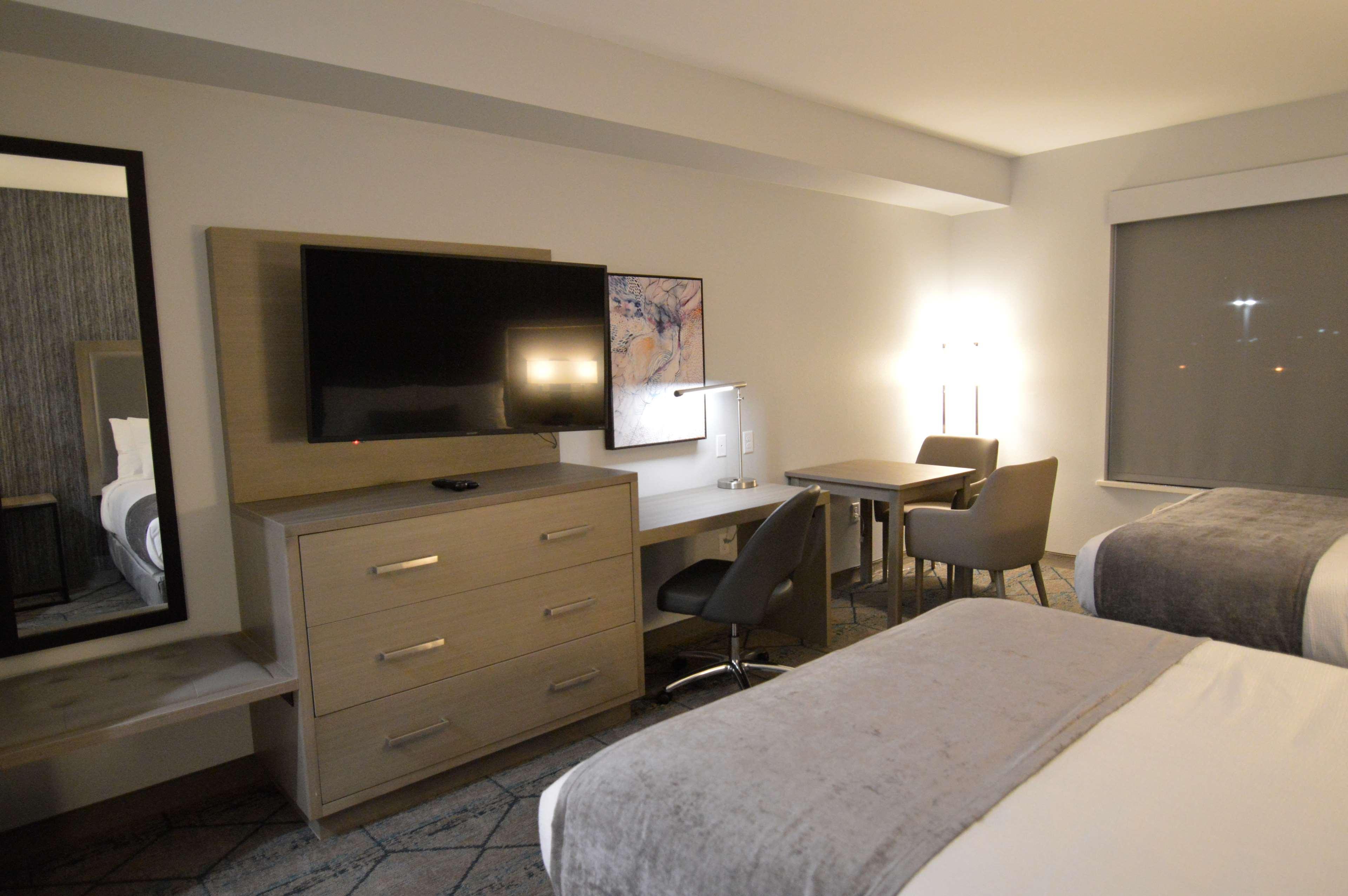 Best Western Plus Executive Residency Oklahoma City I-35 Экстерьер фото