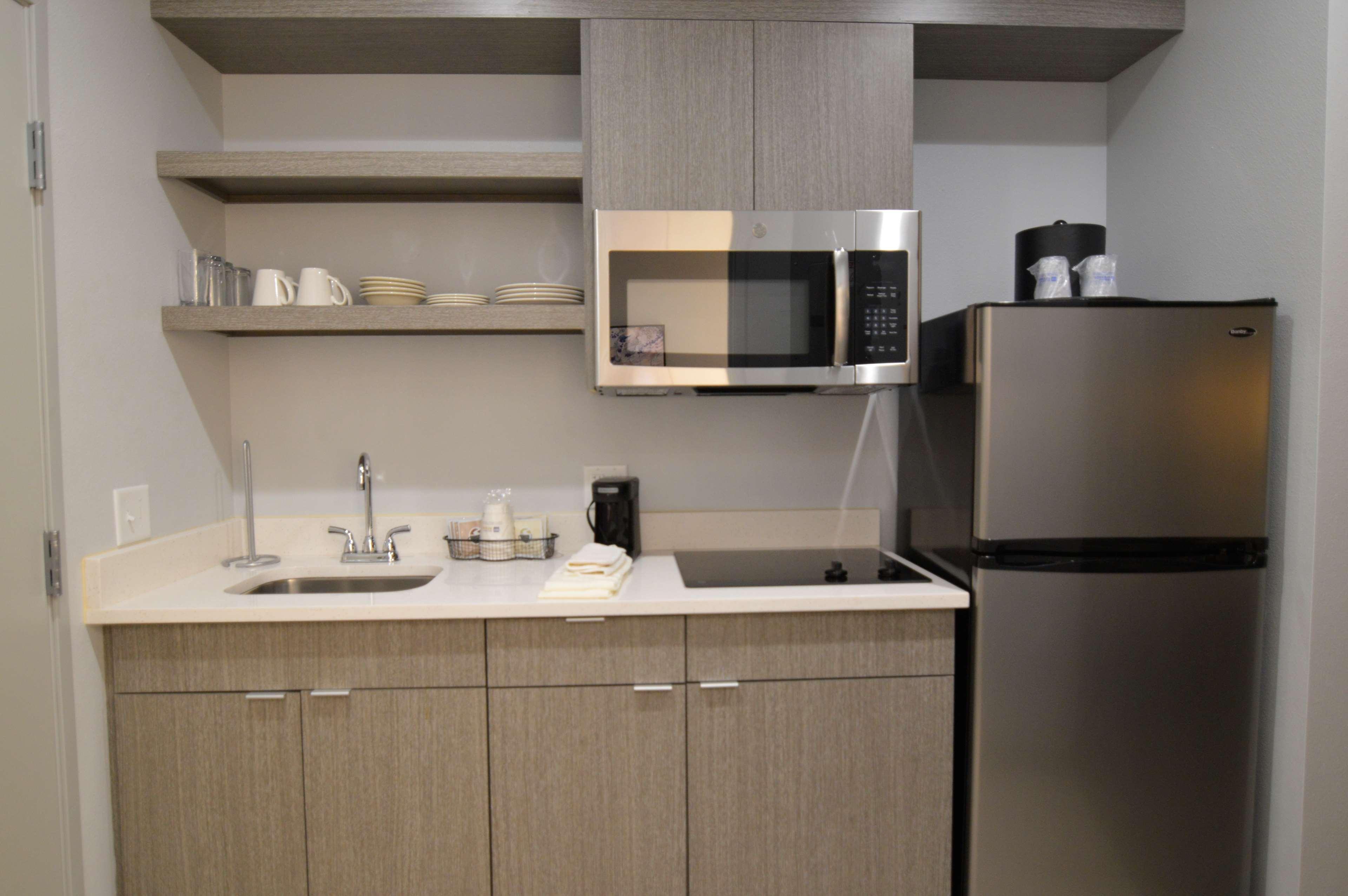 Best Western Plus Executive Residency Oklahoma City I-35 Экстерьер фото