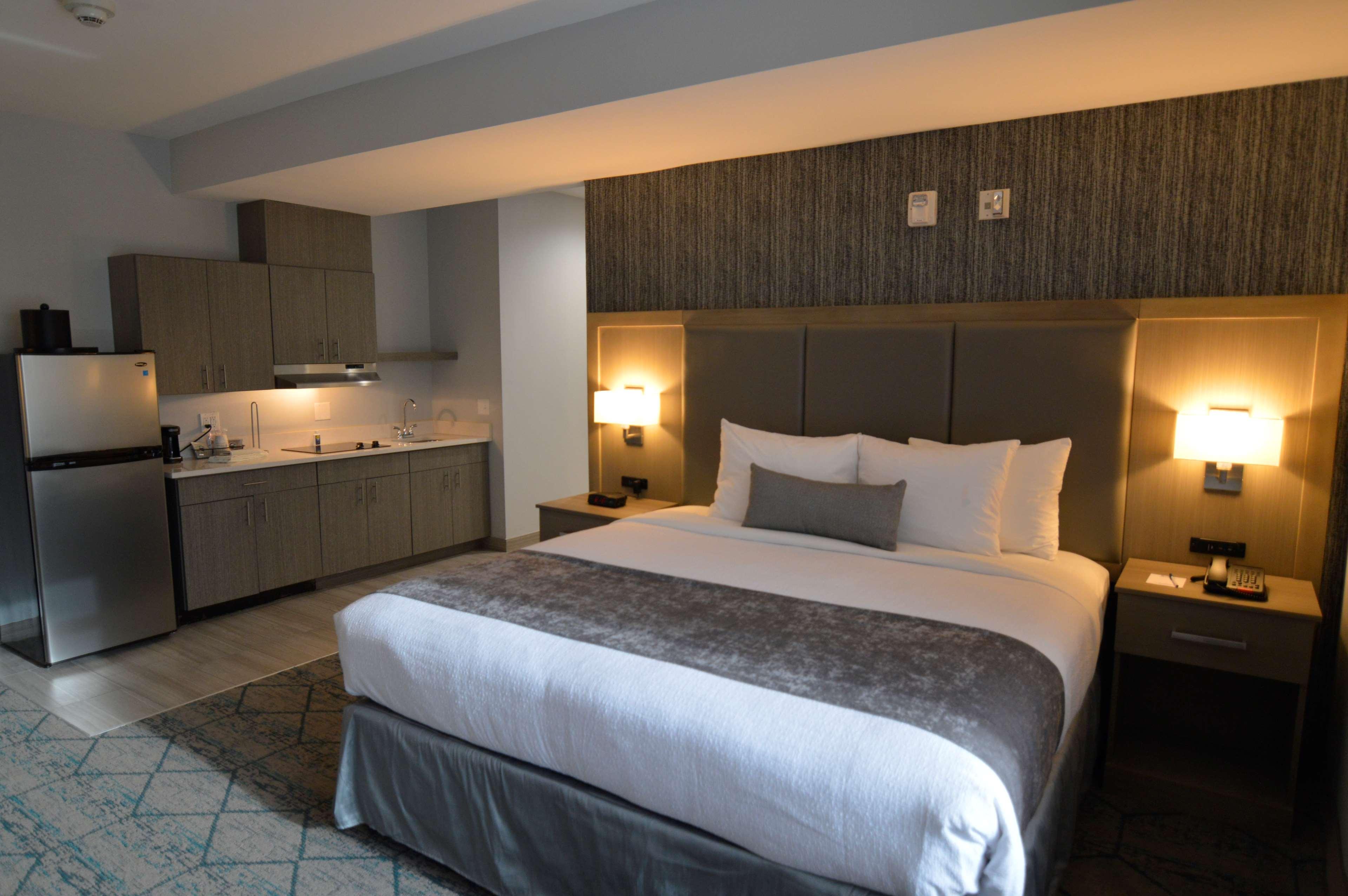 Best Western Plus Executive Residency Oklahoma City I-35 Экстерьер фото