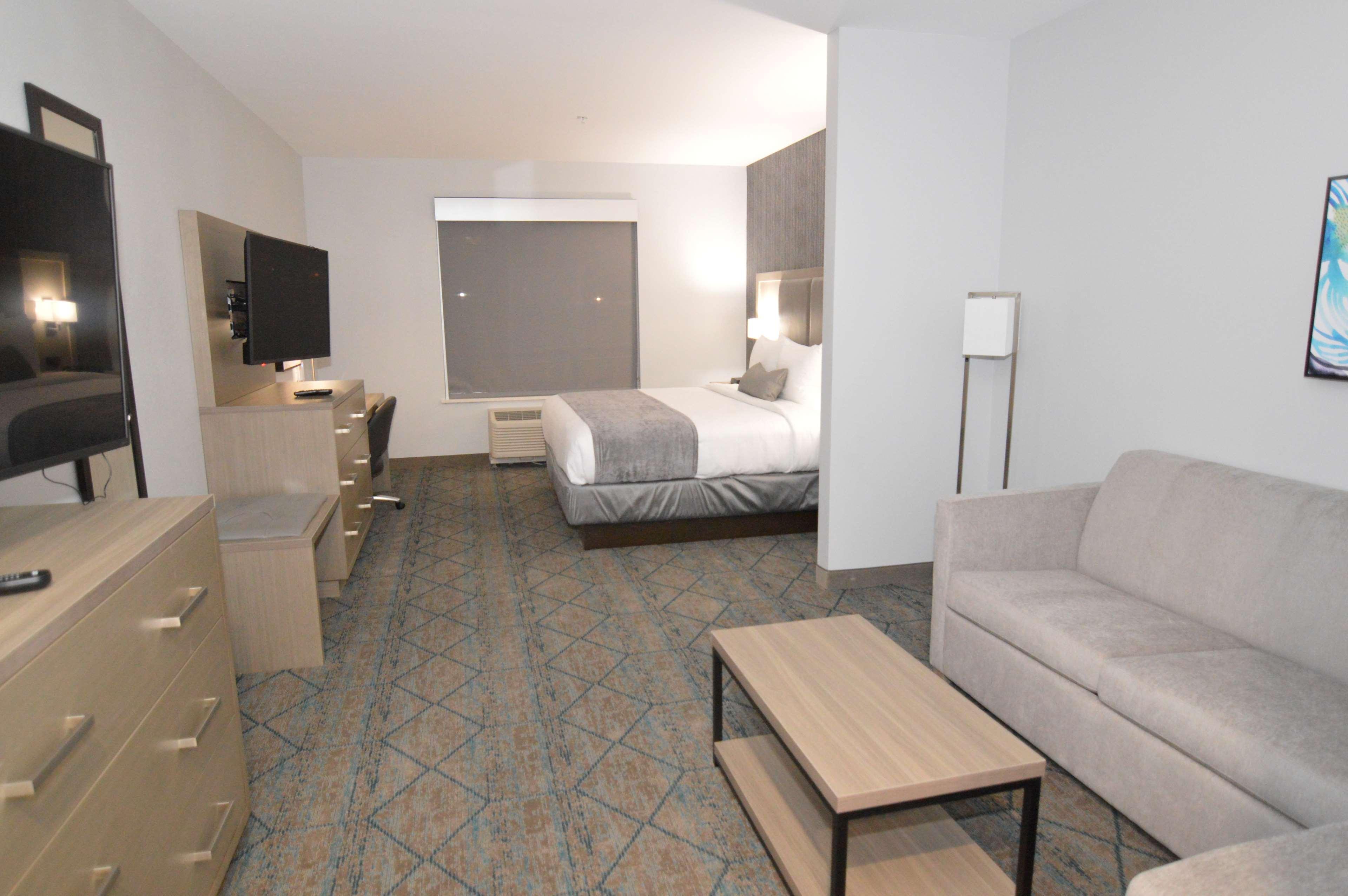 Best Western Plus Executive Residency Oklahoma City I-35 Экстерьер фото