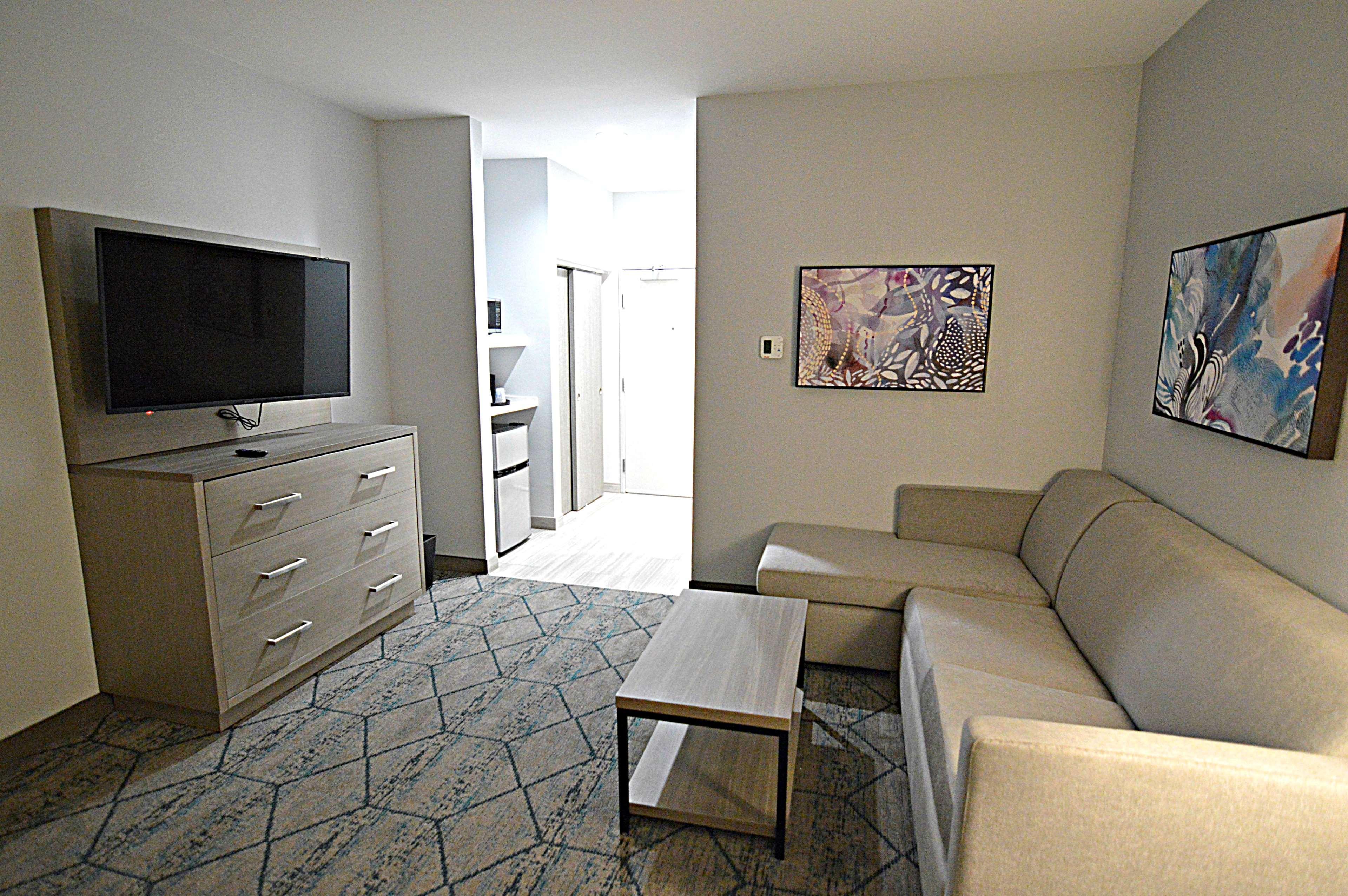 Best Western Plus Executive Residency Oklahoma City I-35 Экстерьер фото