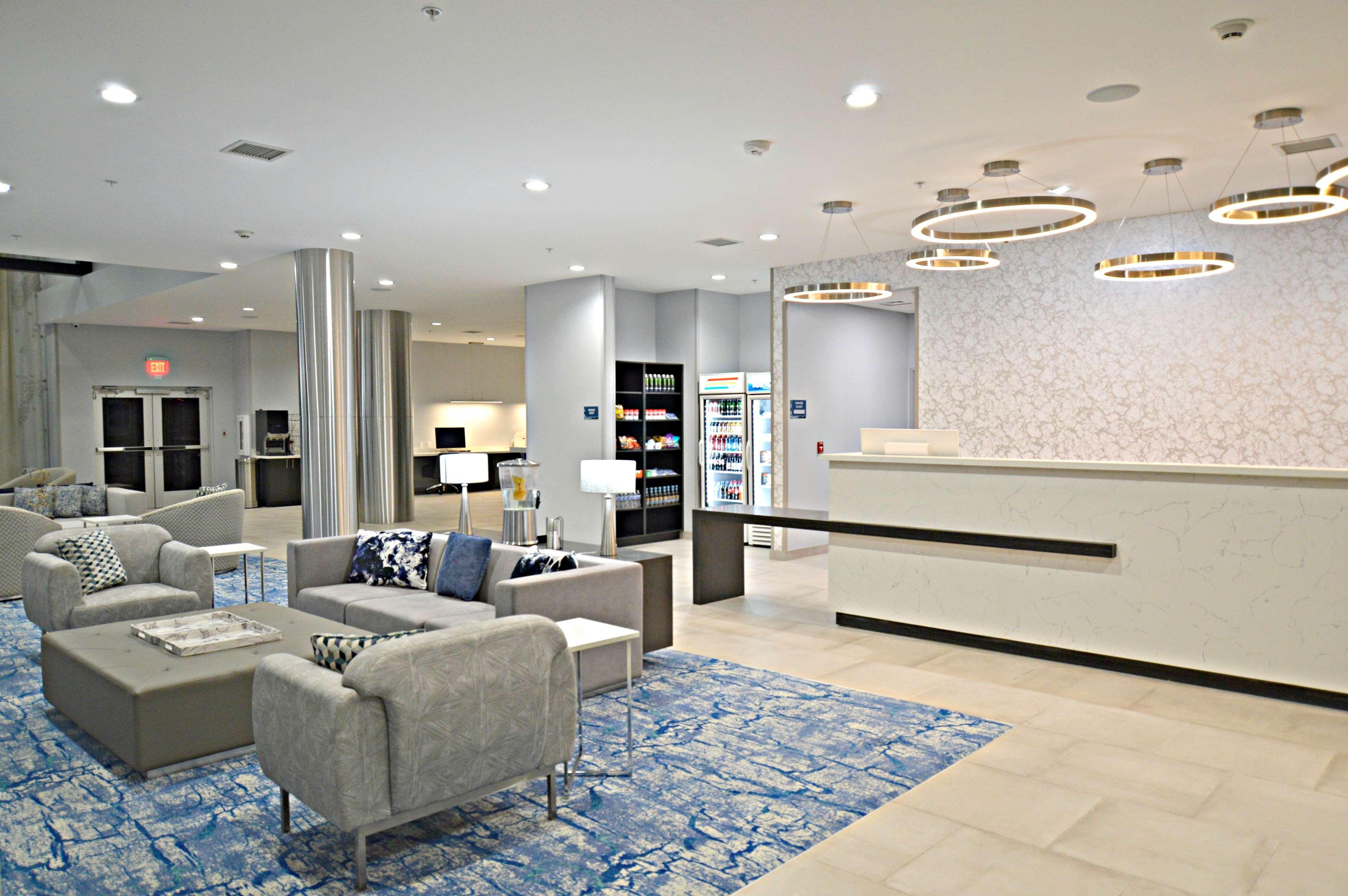 Best Western Plus Executive Residency Oklahoma City I-35 Экстерьер фото