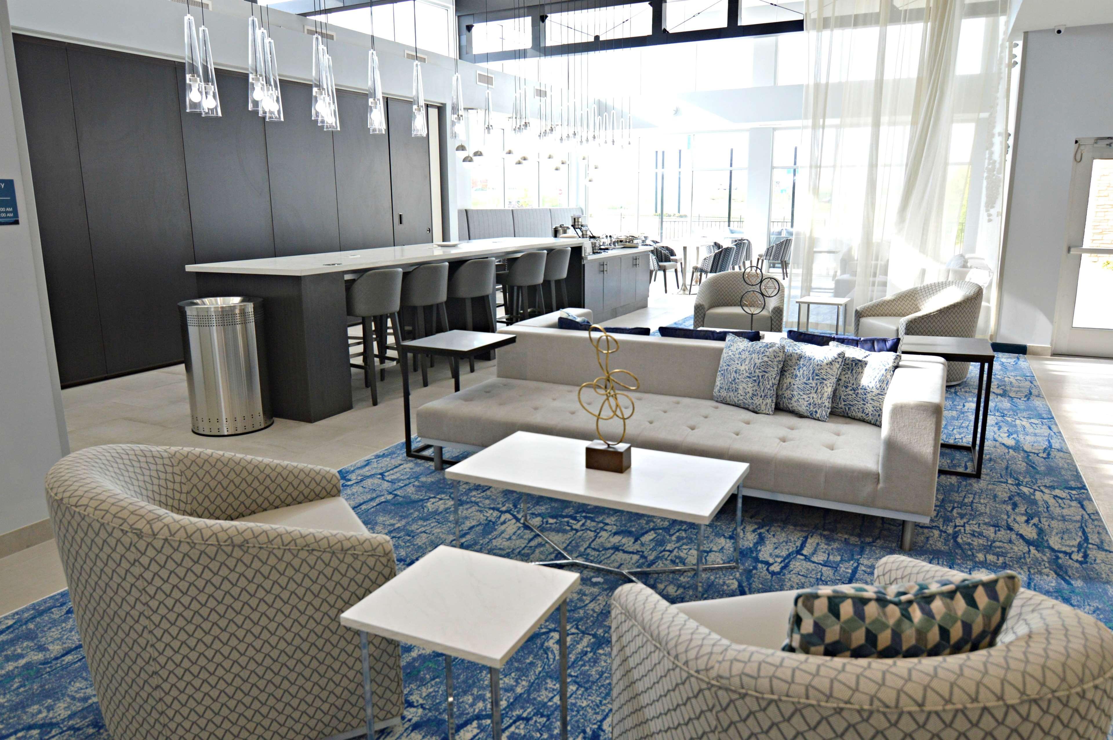 Best Western Plus Executive Residency Oklahoma City I-35 Экстерьер фото